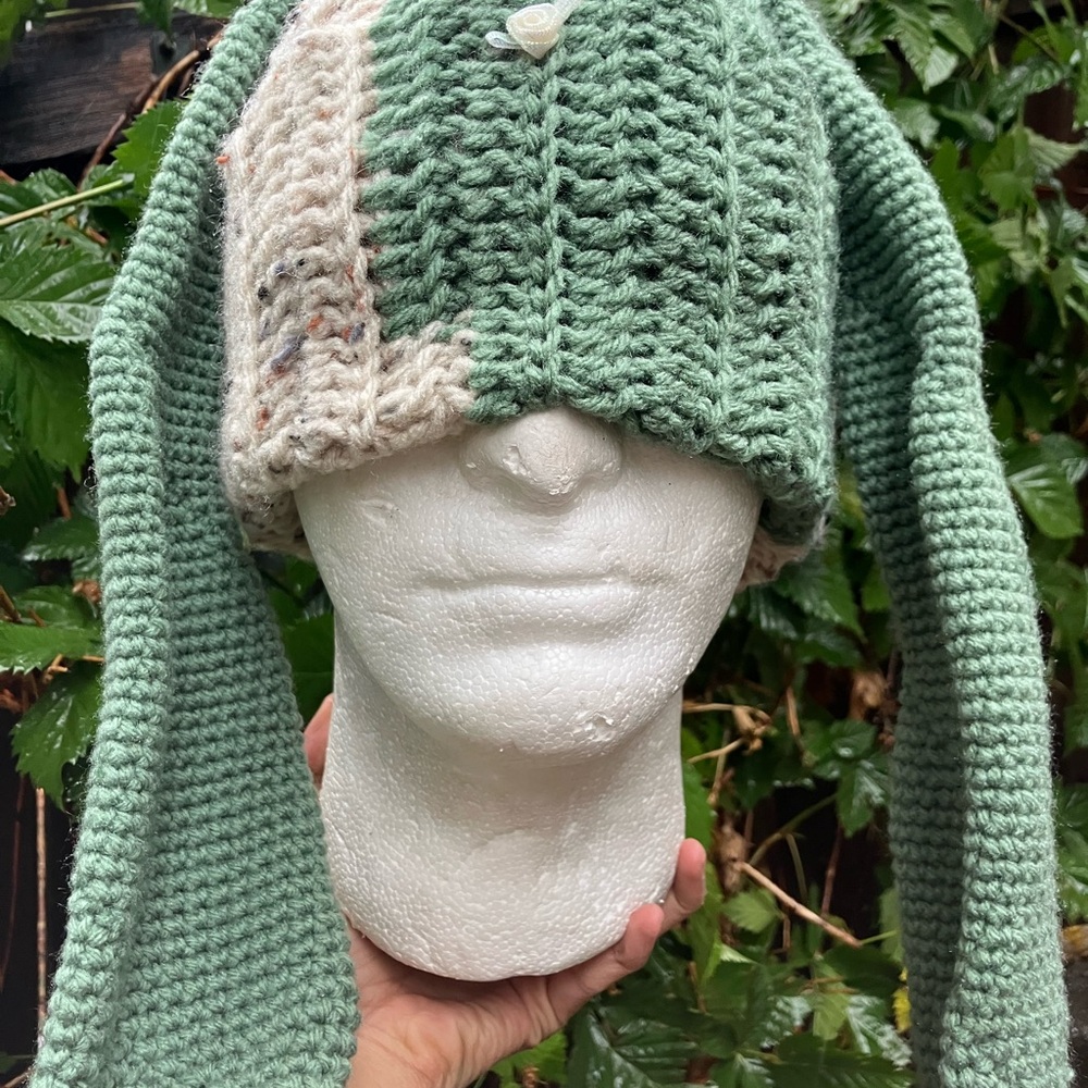 Green and Cream Knit Hat